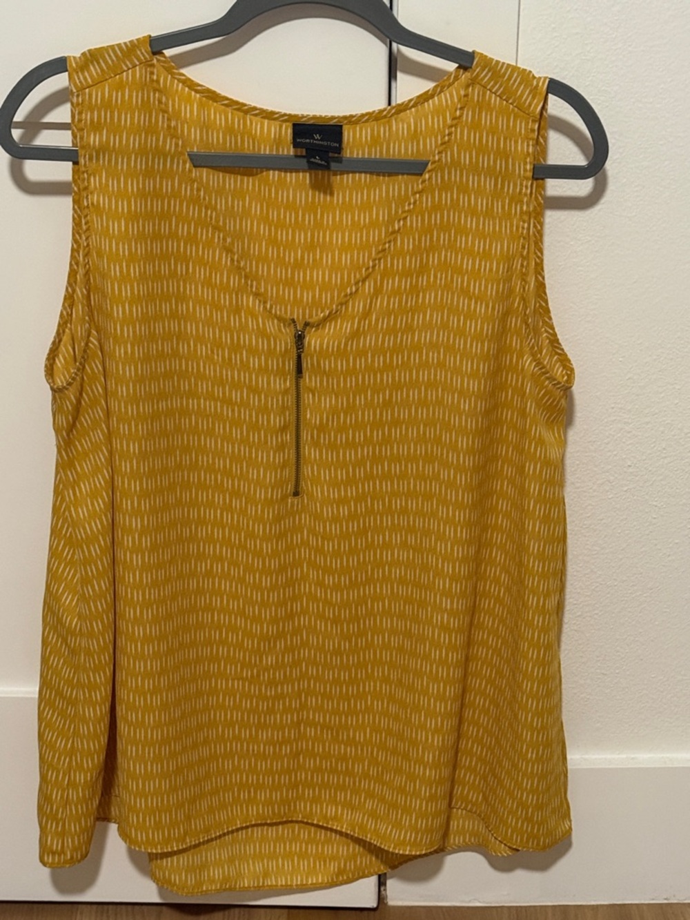 Worthington Mustard Yellow Sleeveless Zip-Front Camisole
